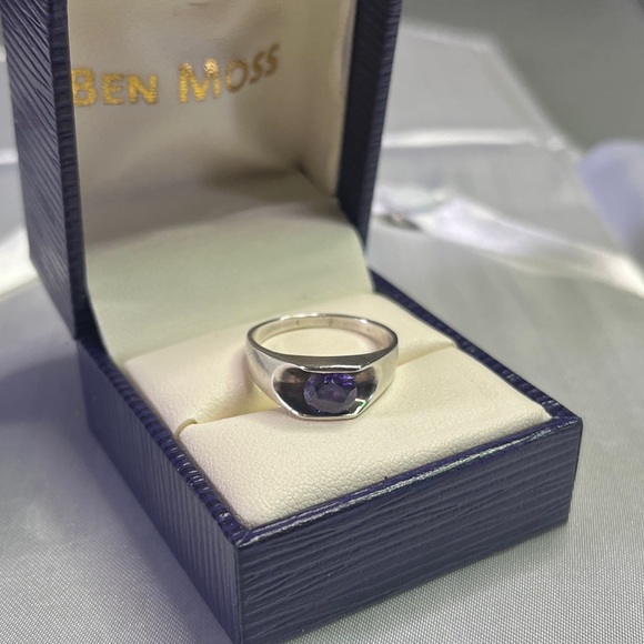 Purple Stone Silver Ring - Picture 2 of 4